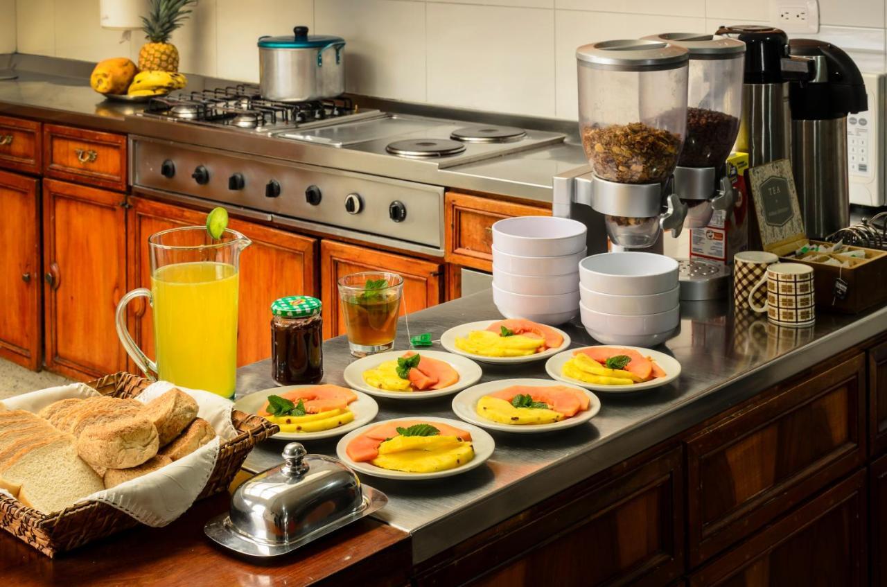Hostal La Pinta 보고타 외부 사진