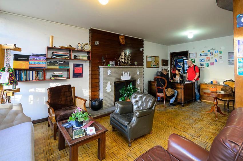 Hostal La Pinta 보고타 외부 사진